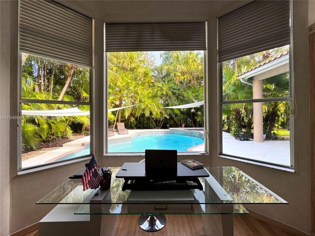 375 Sabal Way, Weston, FL 33326