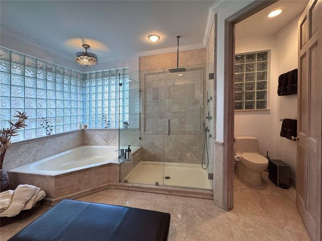 375 Sabal Way, Weston, FL 33326