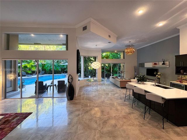 375 Sabal Way, Weston, FL 33326