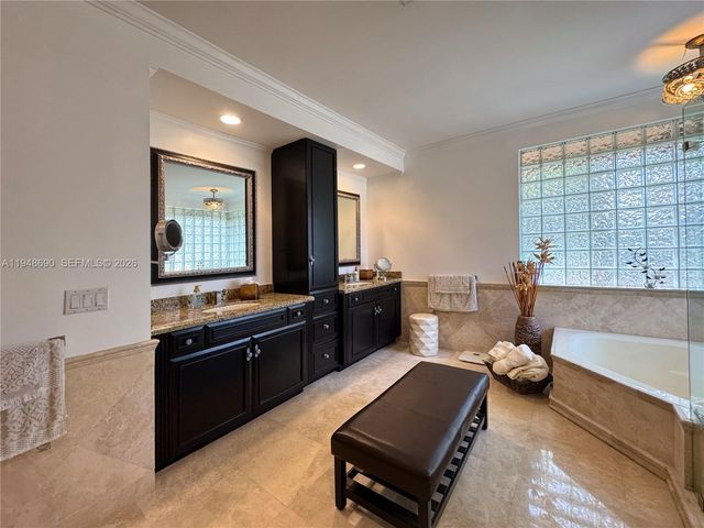 375 Sabal Way, Weston, FL 33326