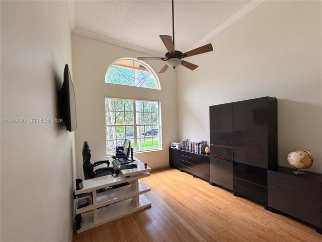 375 Sabal Way, Weston, FL 33326