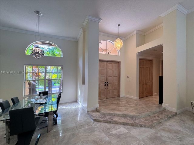 375 Sabal Way, Weston, FL 33326