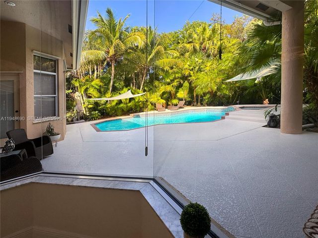 375 Sabal Way, Weston, FL 33326