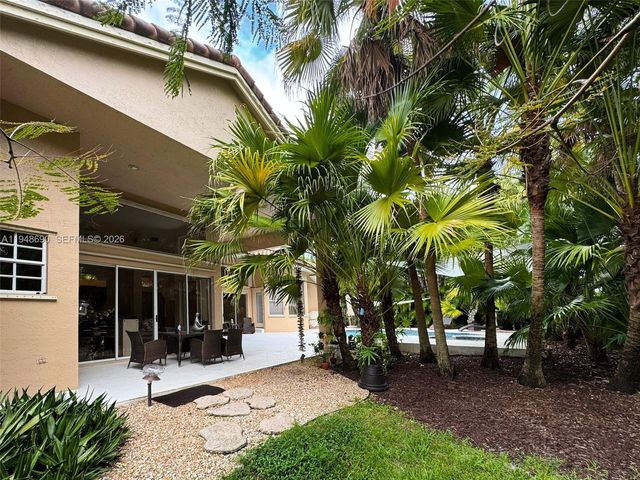 375 Sabal Way, Weston, FL 33326