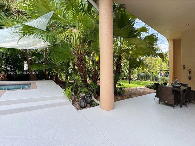 375 Sabal Way, Weston, FL 33326
