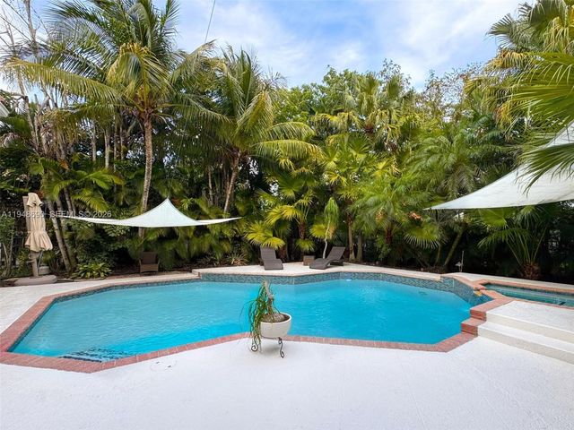 375 Sabal Way, Weston, FL 33326