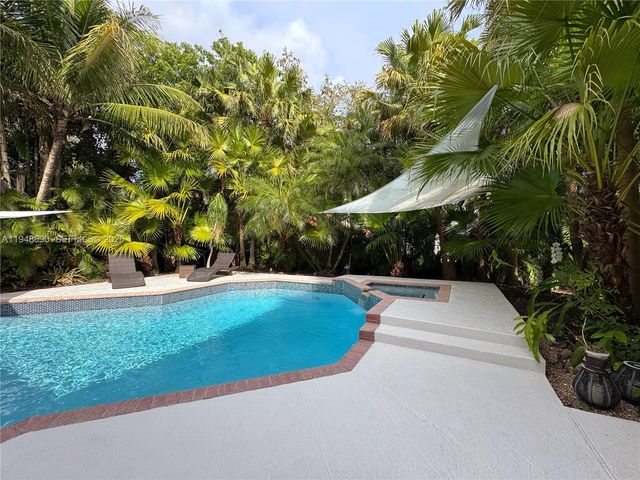 375 Sabal Way, Weston, FL 33326