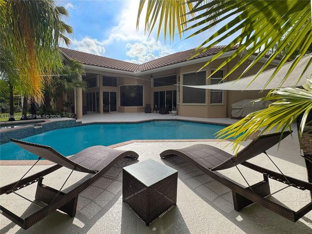 375 Sabal Way, Weston, FL 33326