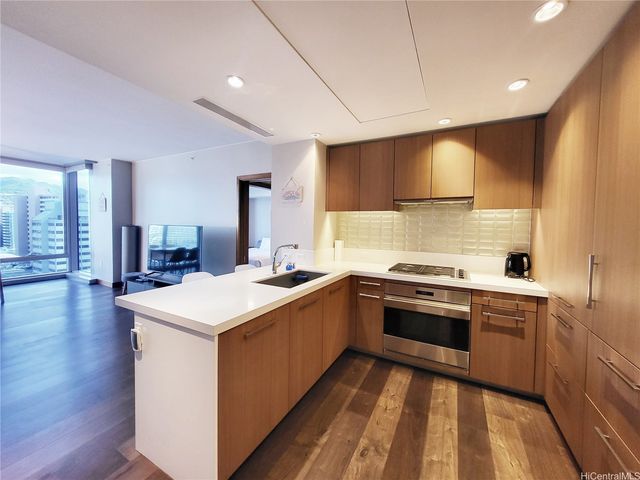1555 Kapiolani Boulevard 1012, Honolulu, HI 96814