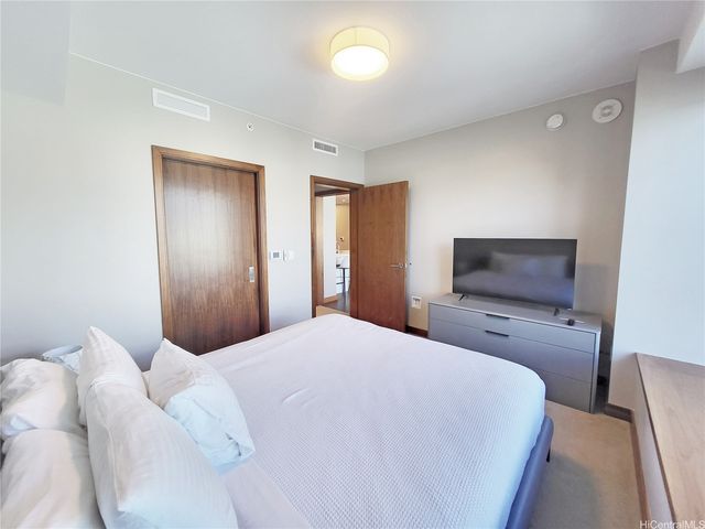 1555 Kapiolani Boulevard 1012, Honolulu, HI 96814