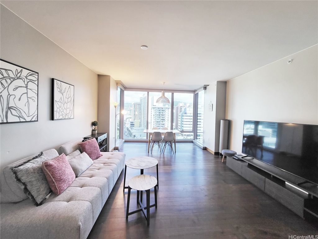 1555 Kapiolani Boulevard 1012, Honolulu, HI 96814