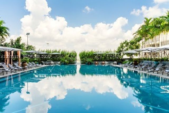 121 NE 34th St 1001, Miami, FL 33137