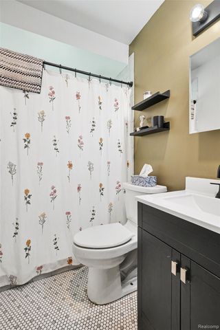 39276 Charbeneau Street, Clinton Charter Township, MI 48036