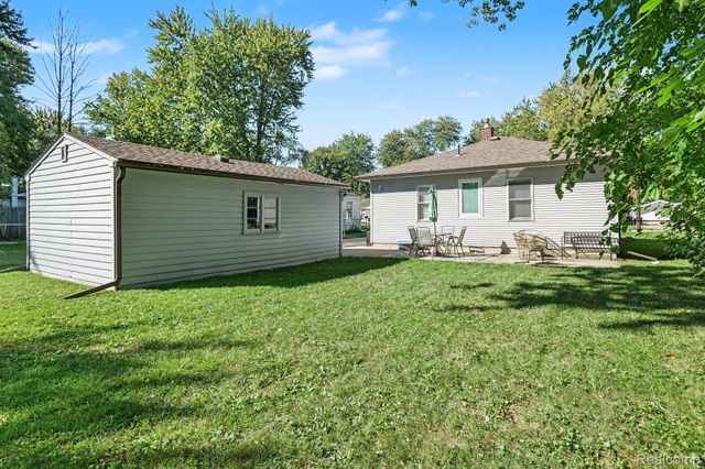 39276 Charbeneau Street, Clinton Charter Township, MI 48036