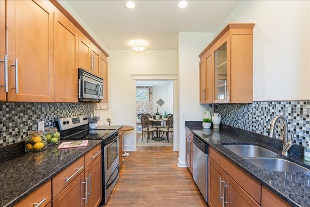 1411 10th Ave, N, Nashville, TN 37208