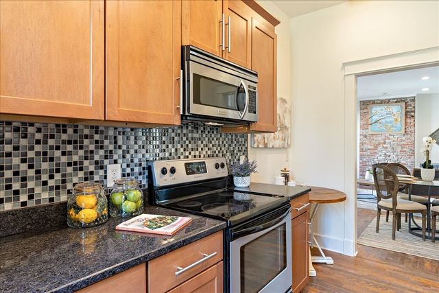 1411 10th Ave, N, Nashville, TN 37208