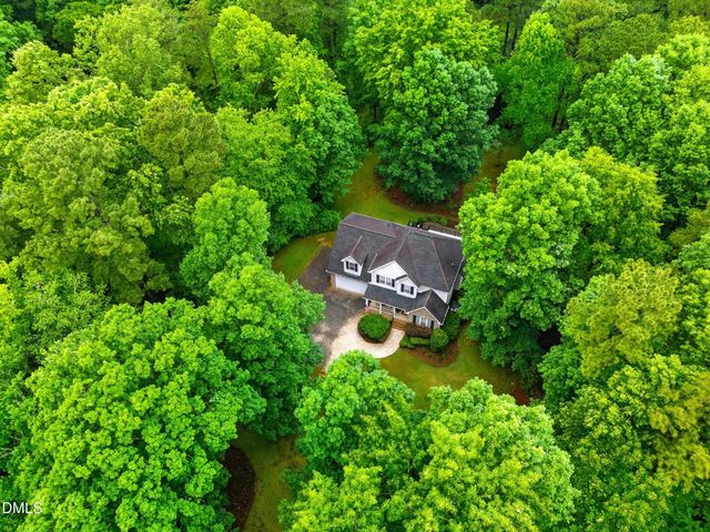 5008 Parkmore Drive, Holly Springs, NC 27540