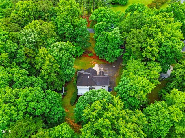 5008 Parkmore Drive, Holly Springs, NC 27540
