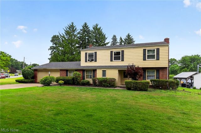 2801 Reeves Road NE, Warren, OH 44483