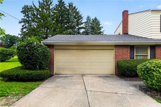 2801 Reeves Road NE, Warren, OH 44483