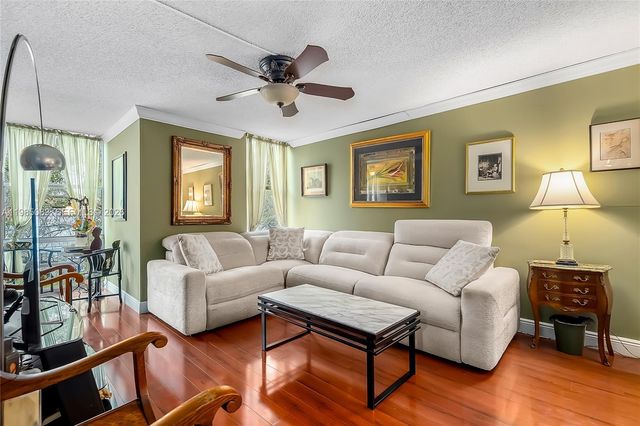 200 172nd St 319, Sunny Isles Beach, FL 33160