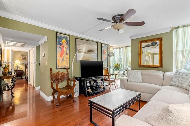 200 172nd St 319, Sunny Isles Beach, FL 33160