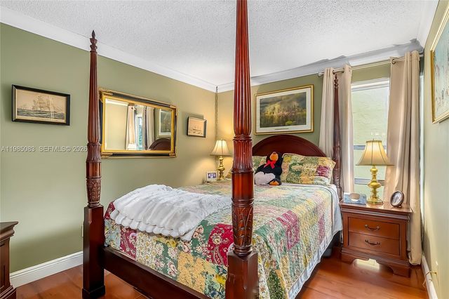 200 172nd St 319, Sunny Isles Beach, FL 33160