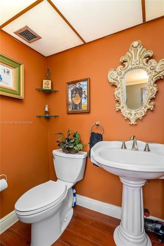 200 172nd St 319, Sunny Isles Beach, FL 33160