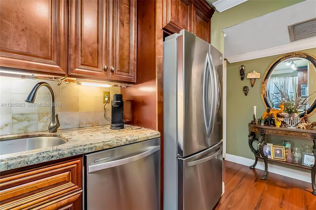 200 172nd St 319, Sunny Isles Beach, FL 33160