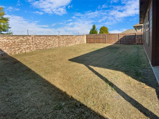 16044 Bronte Lane, Fort Worth, TX 76247