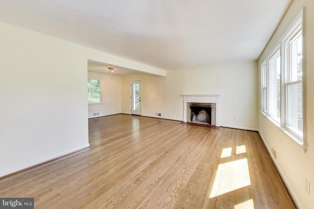 3205 CREST AVE, Cheverly, MD 20785