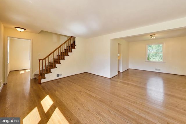 3205 CREST AVE, Cheverly, MD 20785