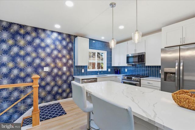 3454 MARTHA CUSTIS DR, Alexandria, VA 22302