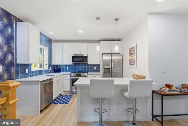 3454 MARTHA CUSTIS DR, Alexandria, VA 22302