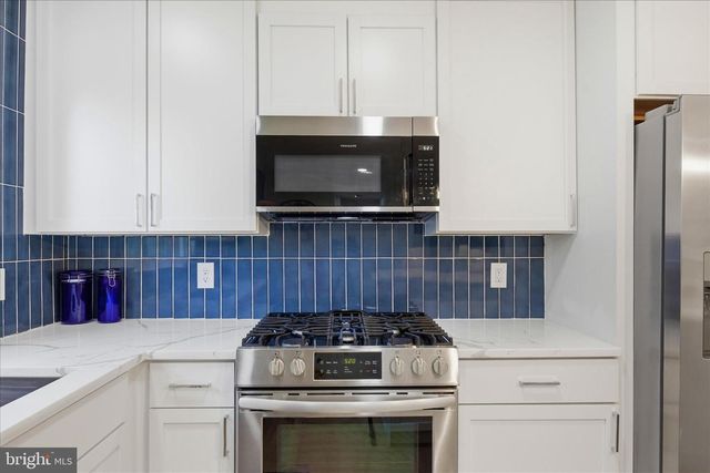 3454 MARTHA CUSTIS DR, Alexandria, VA 22302