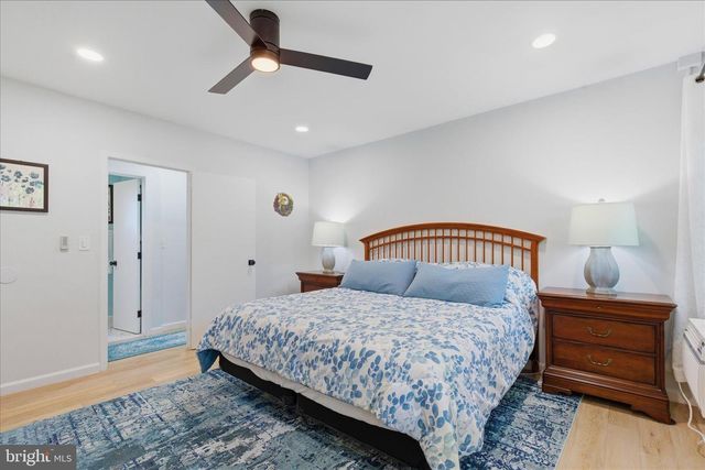 3454 MARTHA CUSTIS DR, Alexandria, VA 22302