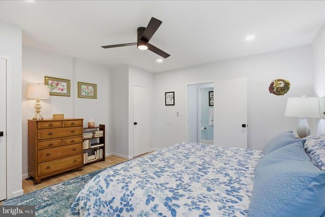 3454 MARTHA CUSTIS DR, Alexandria, VA 22302