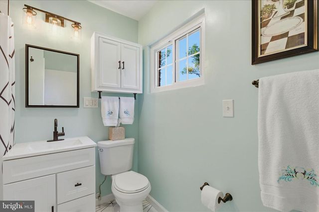 3454 MARTHA CUSTIS DR, Alexandria, VA 22302