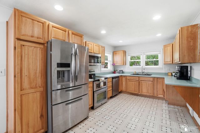 15592 Cedar Street, Monroe, MI 48161