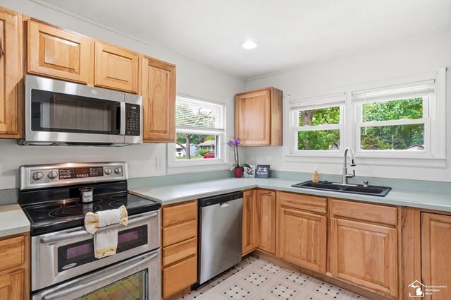15592 Cedar Street, Monroe, MI 48161