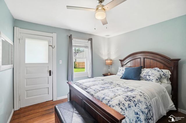 15592 Cedar Street, Monroe, MI 48161