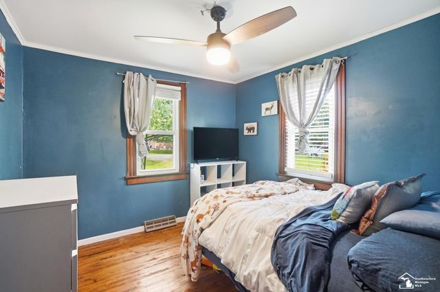 15592 Cedar Street, Monroe, MI 48161