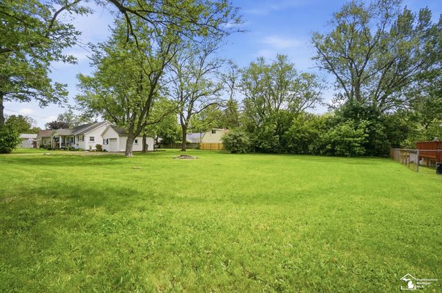 15592 Cedar Street, Monroe, MI 48161