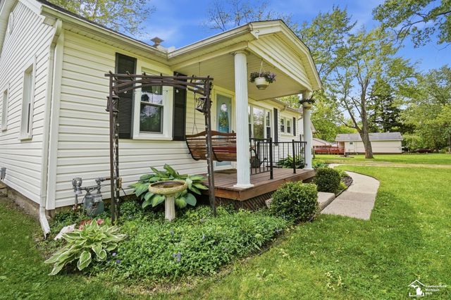 15592 Cedar Street, Monroe, MI 48161