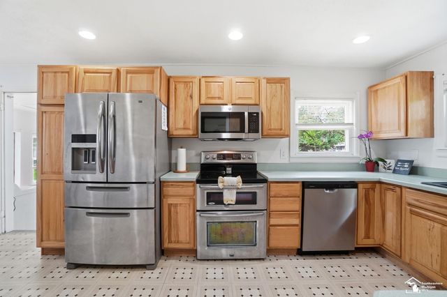 15592 Cedar Street, Monroe, MI 48161