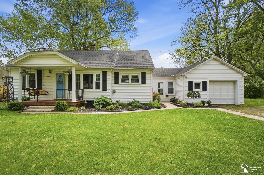 15592 Cedar Street, Monroe, MI 48161