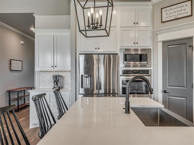 2801 Heather Haven, Moore, OK 73160