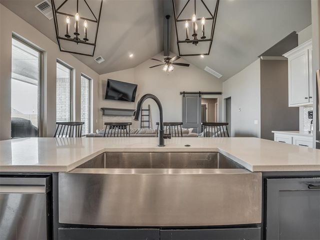 2801 Heather Haven, Moore, OK 73160