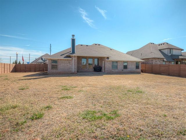 2801 Heather Haven, Moore, OK 73160