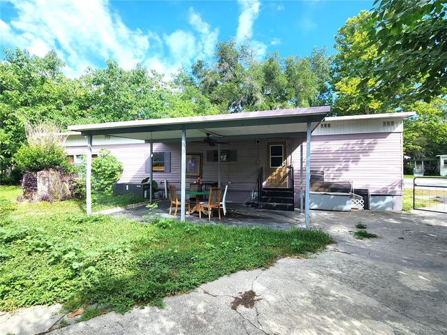 900 NW 42ND PLACE, Ocala, FL 34475